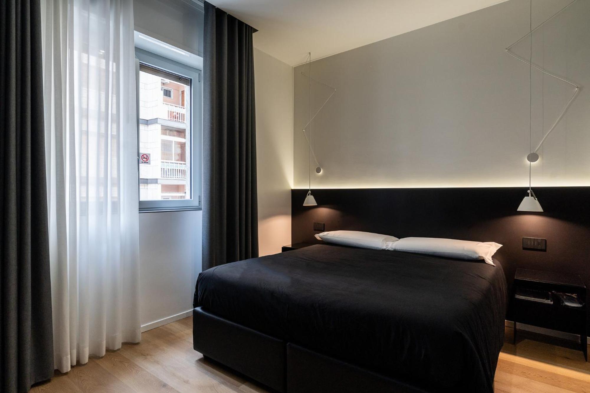 Contemporaneamente 147 - Modern & Comfort Rooms Бари Экстерьер фото